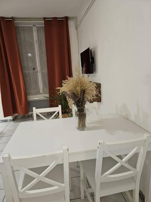 1-Centre-Ville Studio 25M2 Box A Bagages Gratuits Carcassonne Exterior foto
